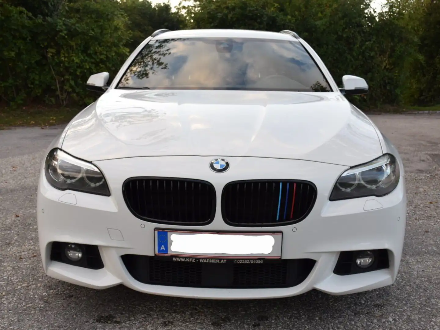 BMW 530 530d xDrive Touring Aut. Weiß - 1