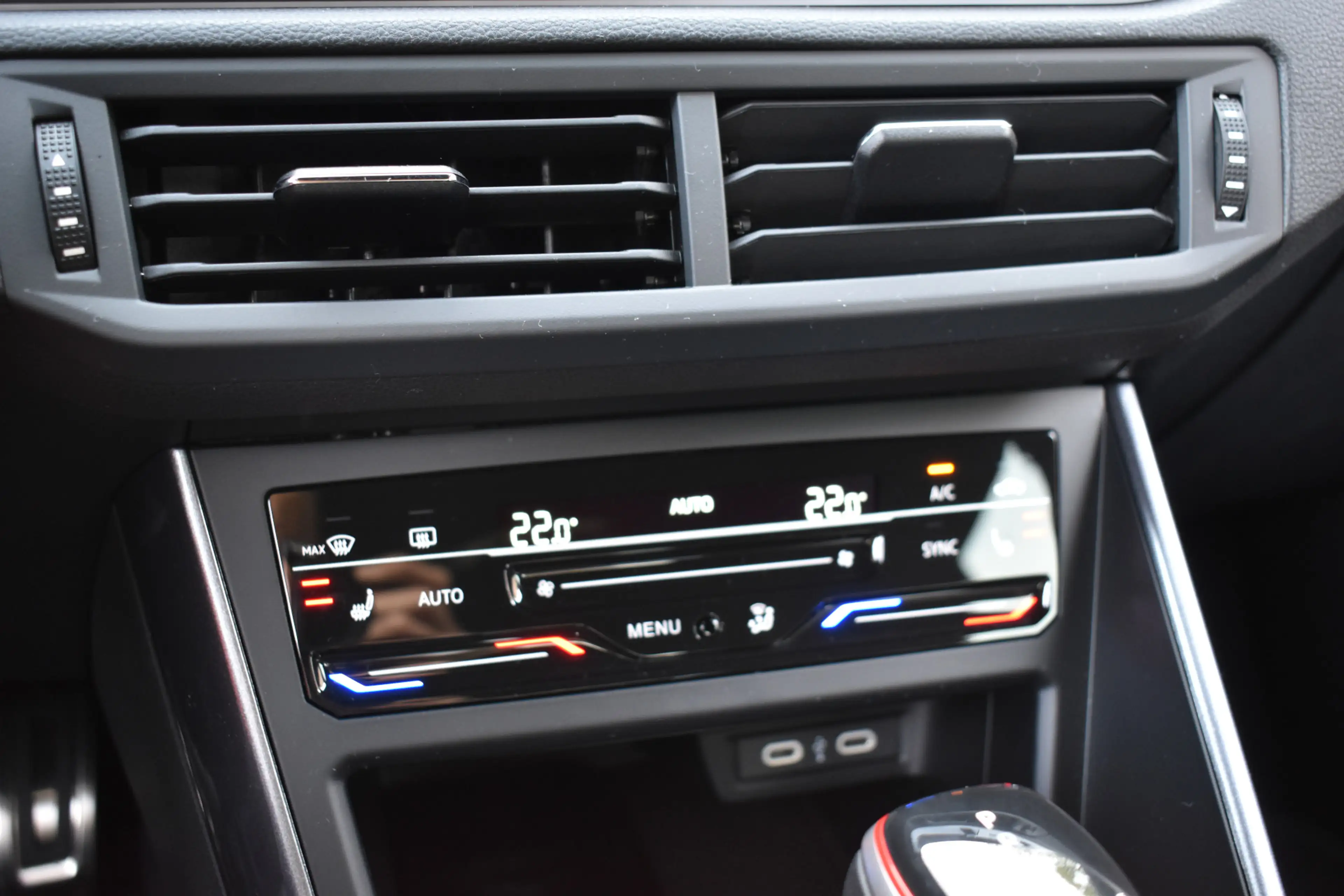 Volkswagen Polo GTI 2.0 TSI TSI 210PK DSG GTI-SPORT IQ-LIGHT/PDC/CARPL — photo 34