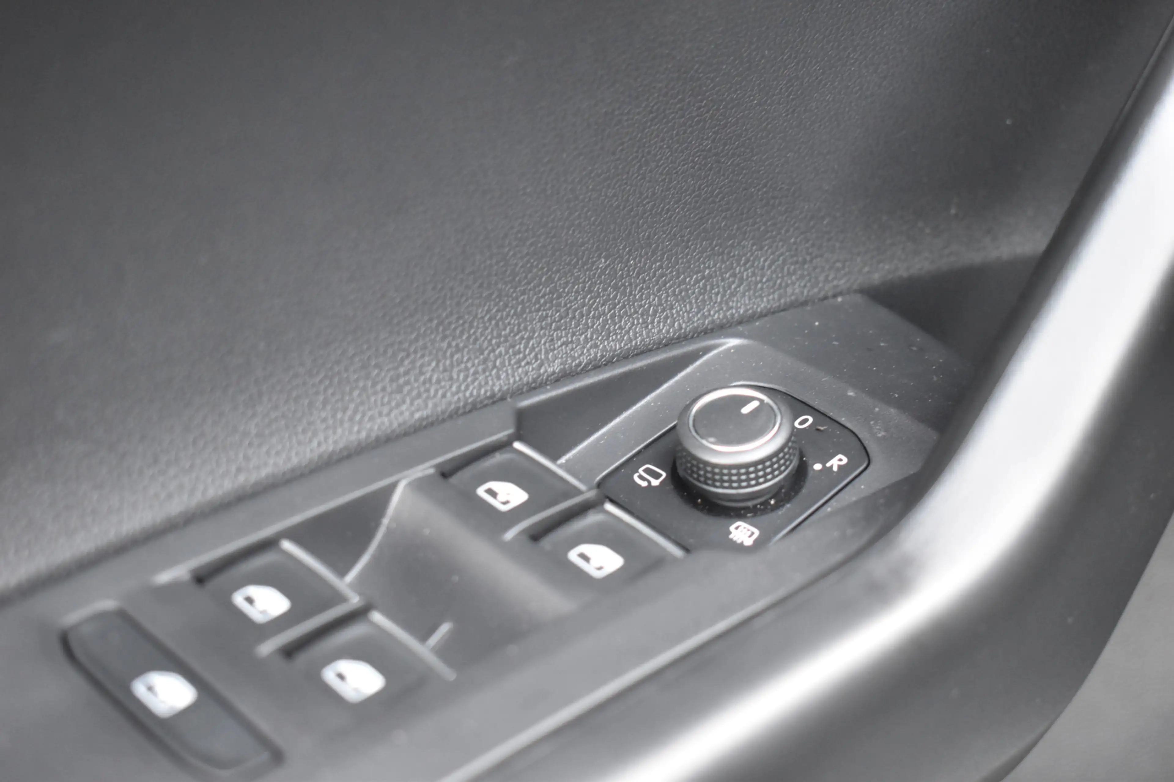 Volkswagen Polo GTI 2.0 TSI TSI 210PK DSG GTI-SPORT IQ-LIGHT/PDC/CARPL — photo 38