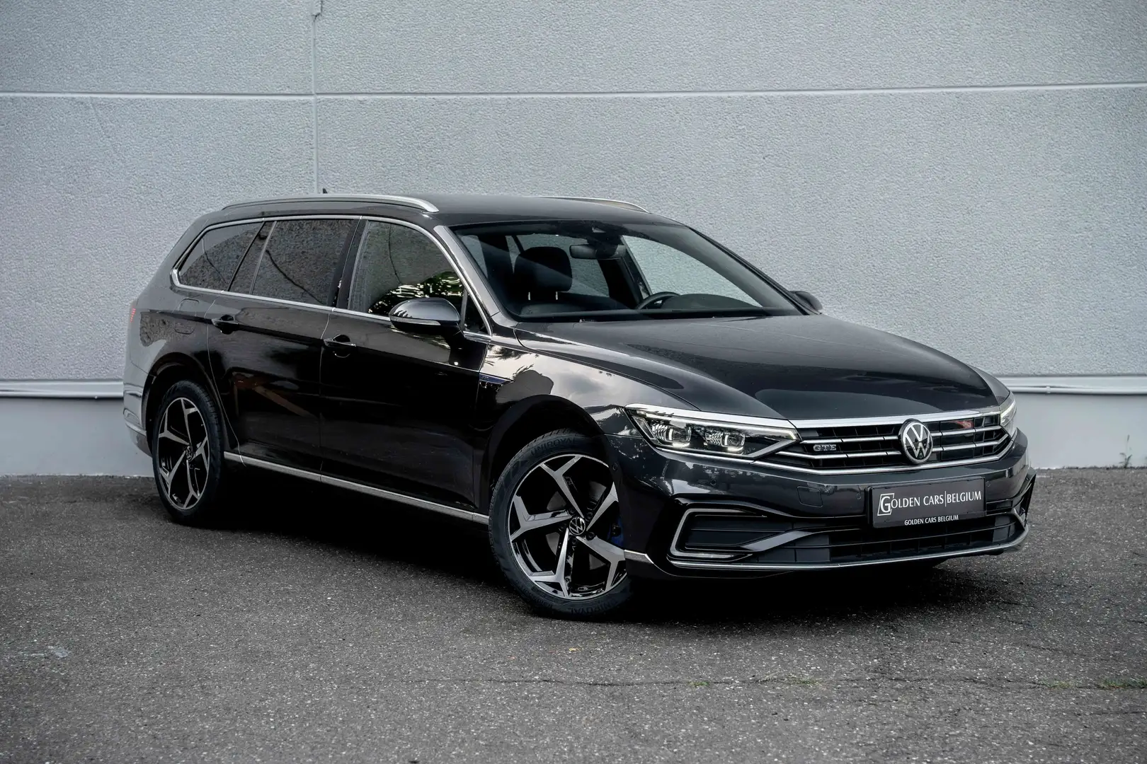 Volkswagen Passat Variant GTE LED/VIRTUAL/DISCOVERPRO/ACC/DAB/CARPLAY/360 Gris - 2