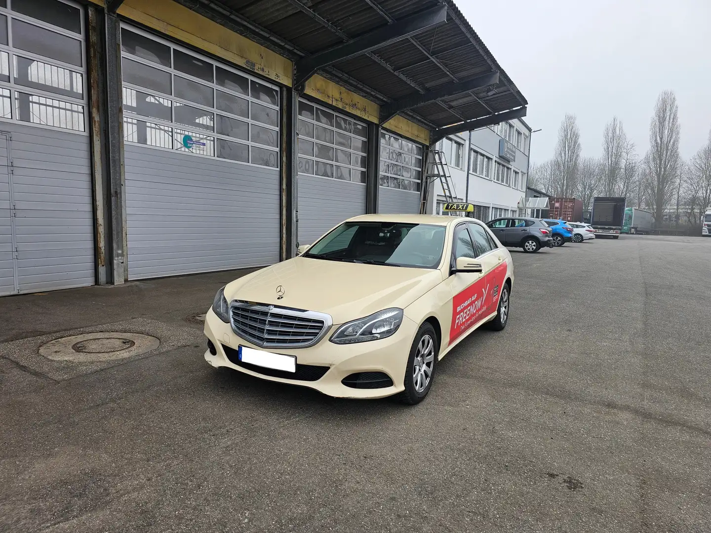 Mercedes-Benz E 200 E-Klasse Diesel BlueTEC Galben - 2