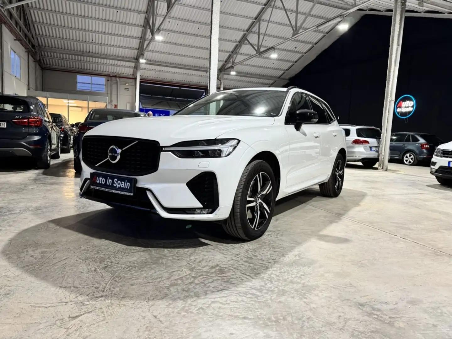 Volvo XC60 B4 Core AWD Aut. Wit - 2