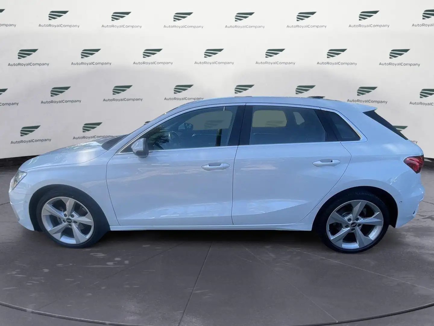 Audi A3 SPB 35 TFSI Business Advanced IVA ESPOSTA - 2