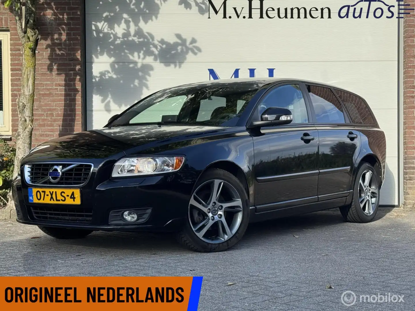 Volvo V50 2.0 145PK ORG NED Leder Cruise Climate 17'' Schwarz - 1
