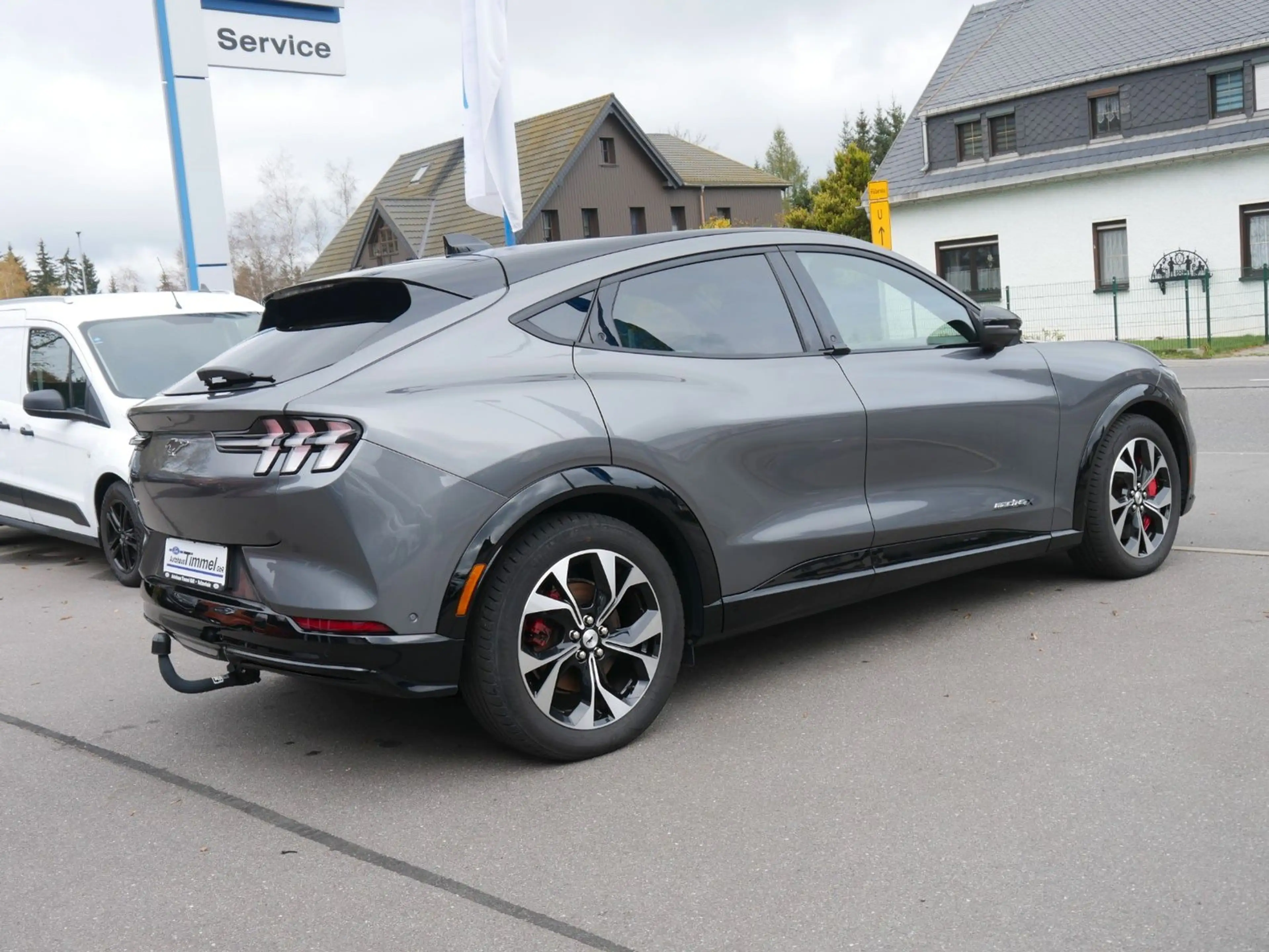 Ford Mustang Mach-E Premium AWD 258kW, Panorama AHZV — photo 6
