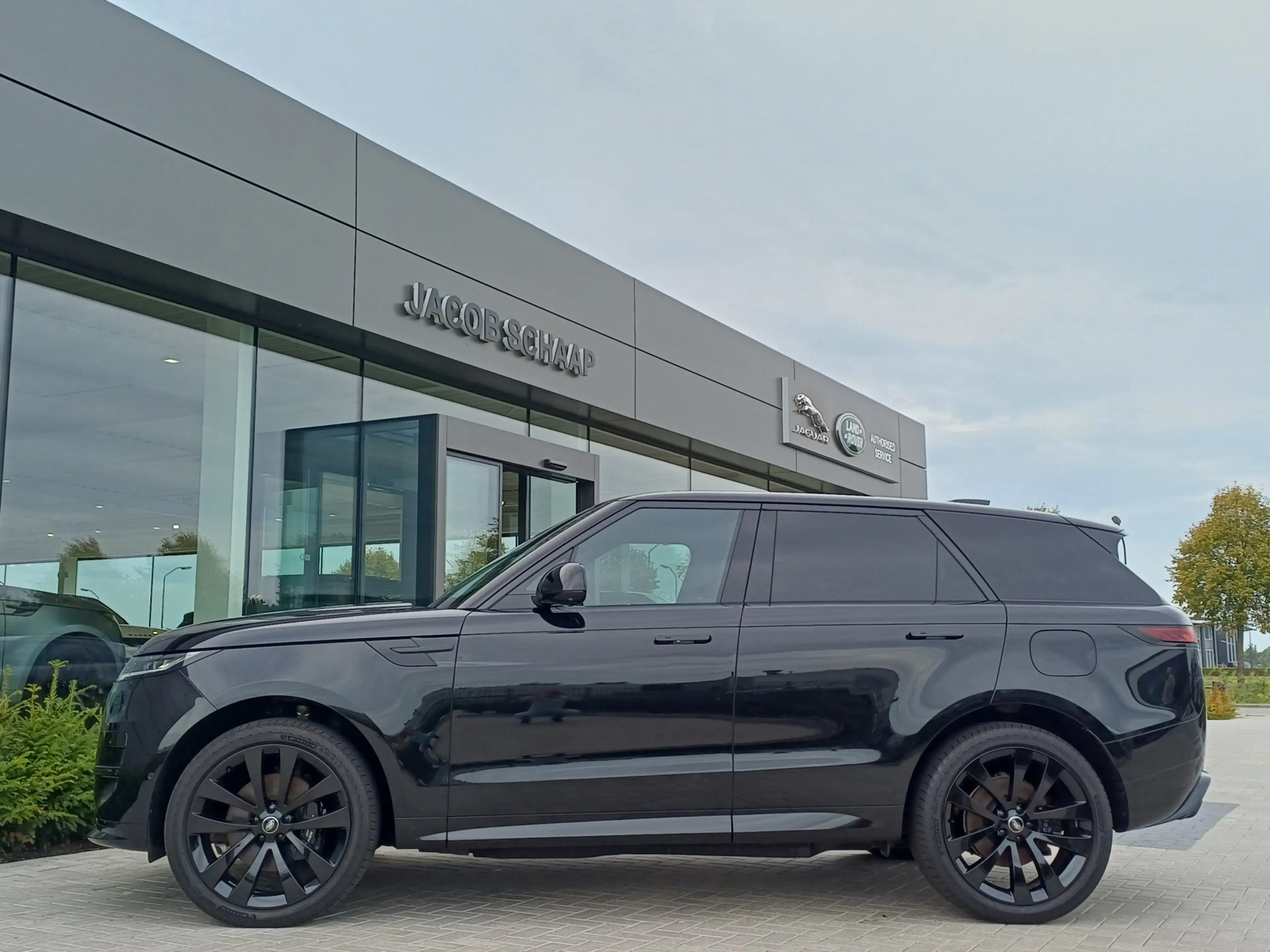 Land Rover Range Rover Sport P460e 6-cil. AWD Dynamic SE | Soft Close | Panoram — photo 9