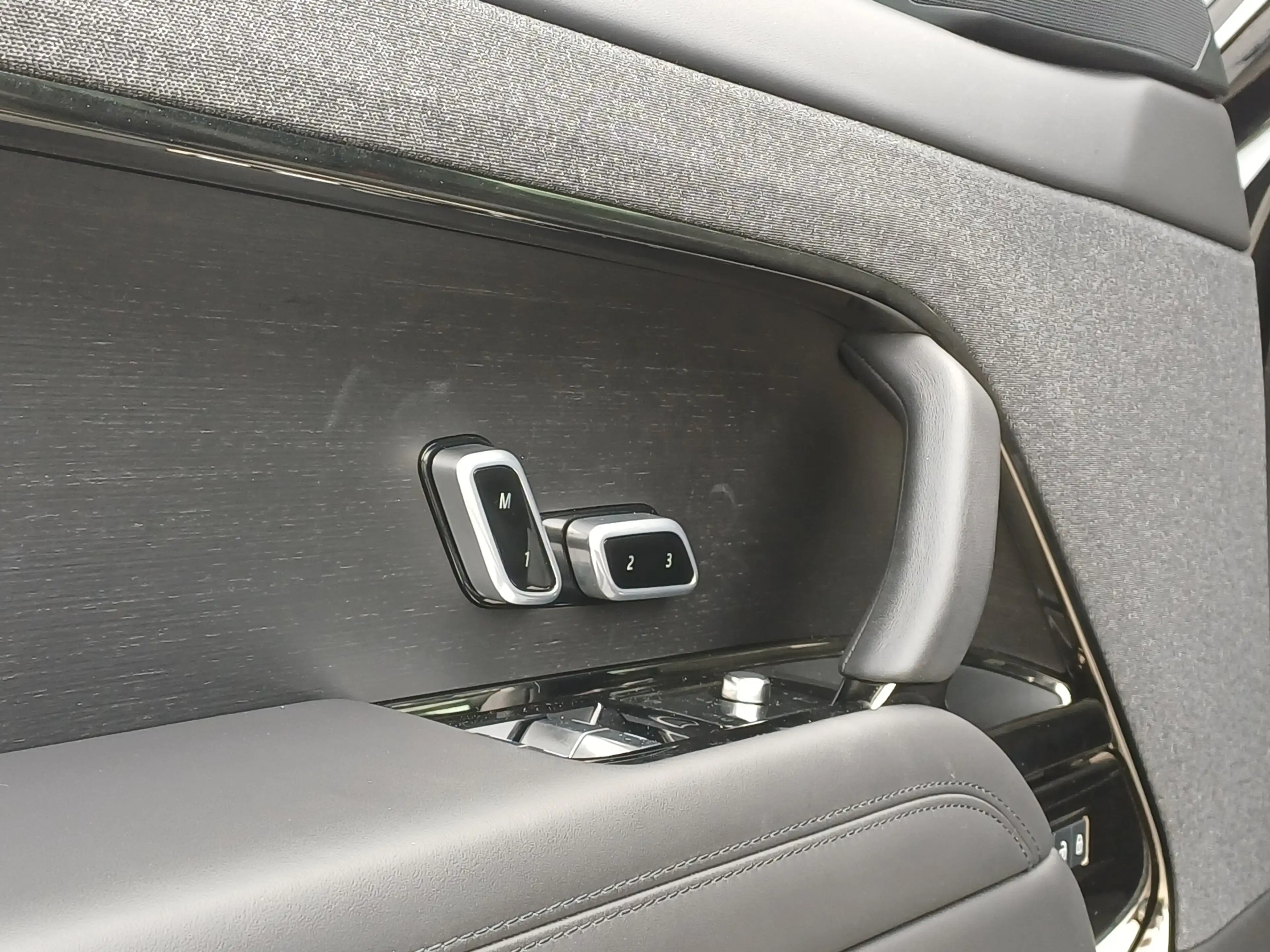Land Rover Range Rover Sport P460e 6-cil. AWD Dynamic SE | Soft Close | Panoram — photo 8