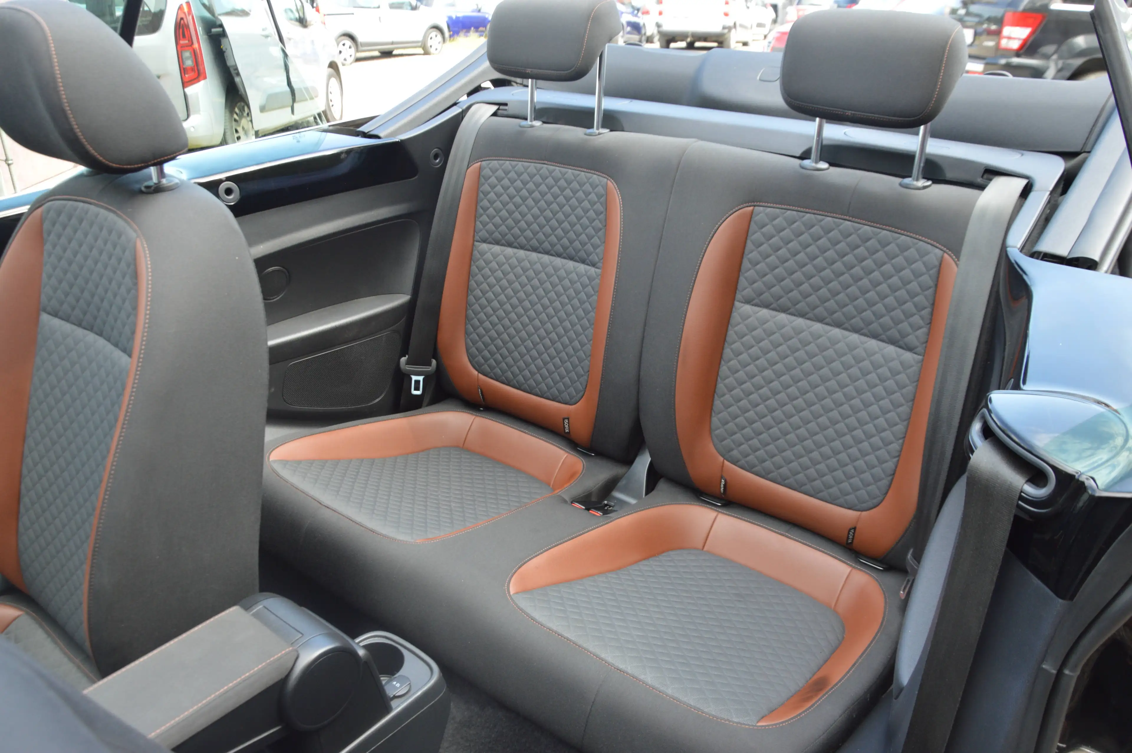 Volkswagen Beetle Cabriolet 1.2 TSI Allstar NAV SENS AV/AR CLIM 70.387KM — photo 9