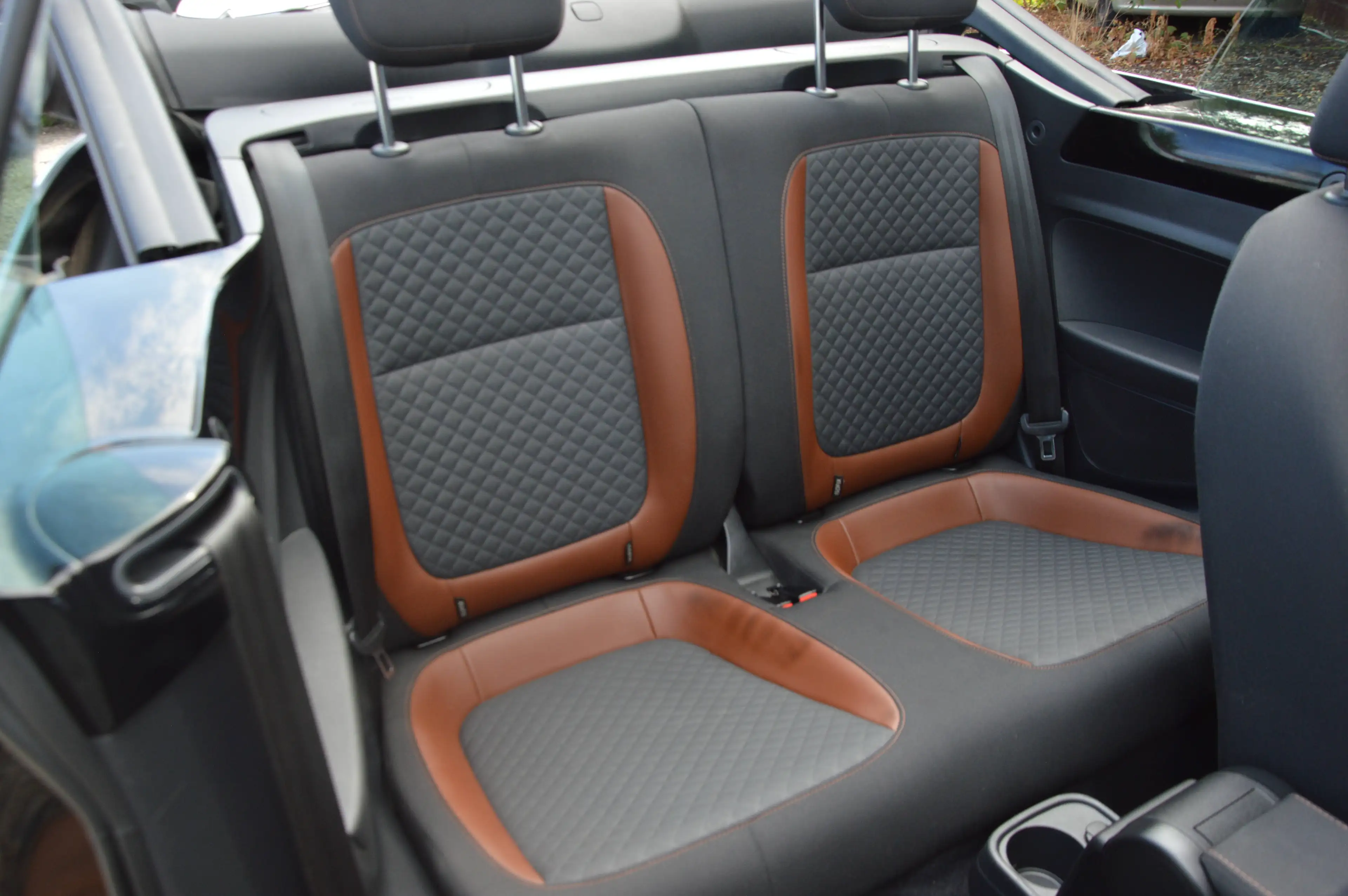 Volkswagen Beetle Cabriolet 1.2 TSI Allstar NAV SENS AV/AR CLIM 70.387KM — photo 11