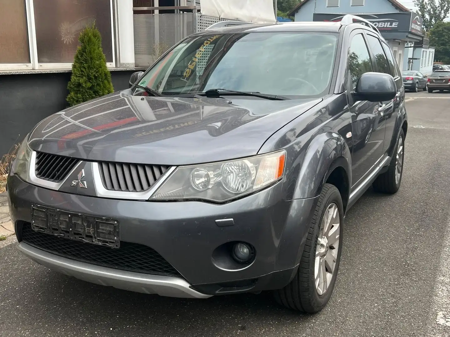 Mitsubishi Outlander 2.4  4x4 Gris - 1