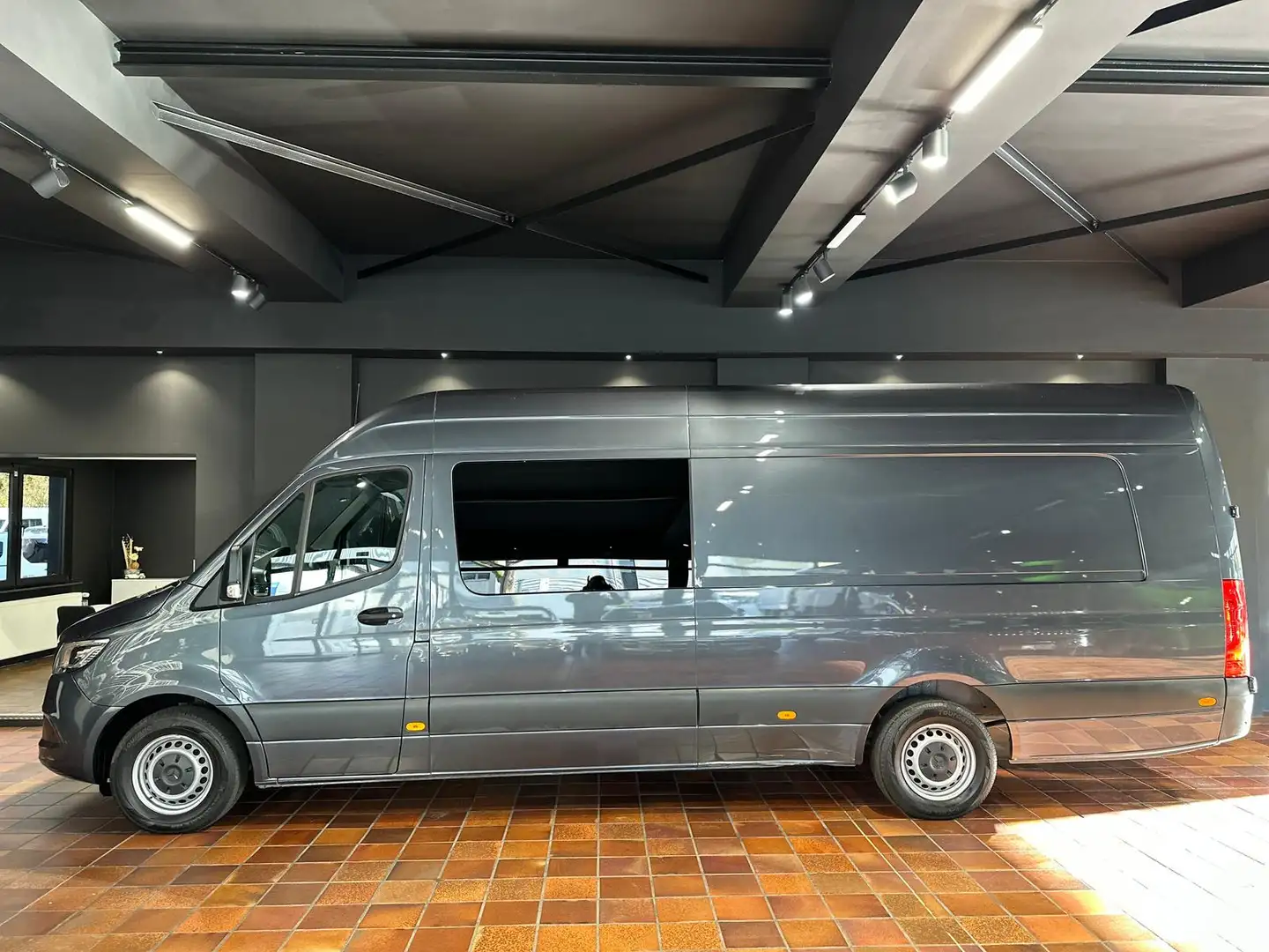 Mercedes-Benz Sprinter 319 V6 MIXTO EXTRALANG SUPERMAXI L4H2 5-SITZE AHK- Grau - 1