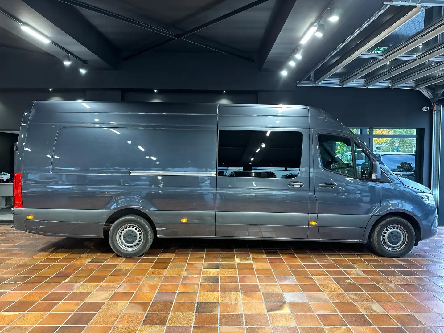 Mercedes-Benz Sprinter 319 V6 MIXTO EXTRALANG SUPERMAXI L4H2 5-SITZE AHK- Grau - 2