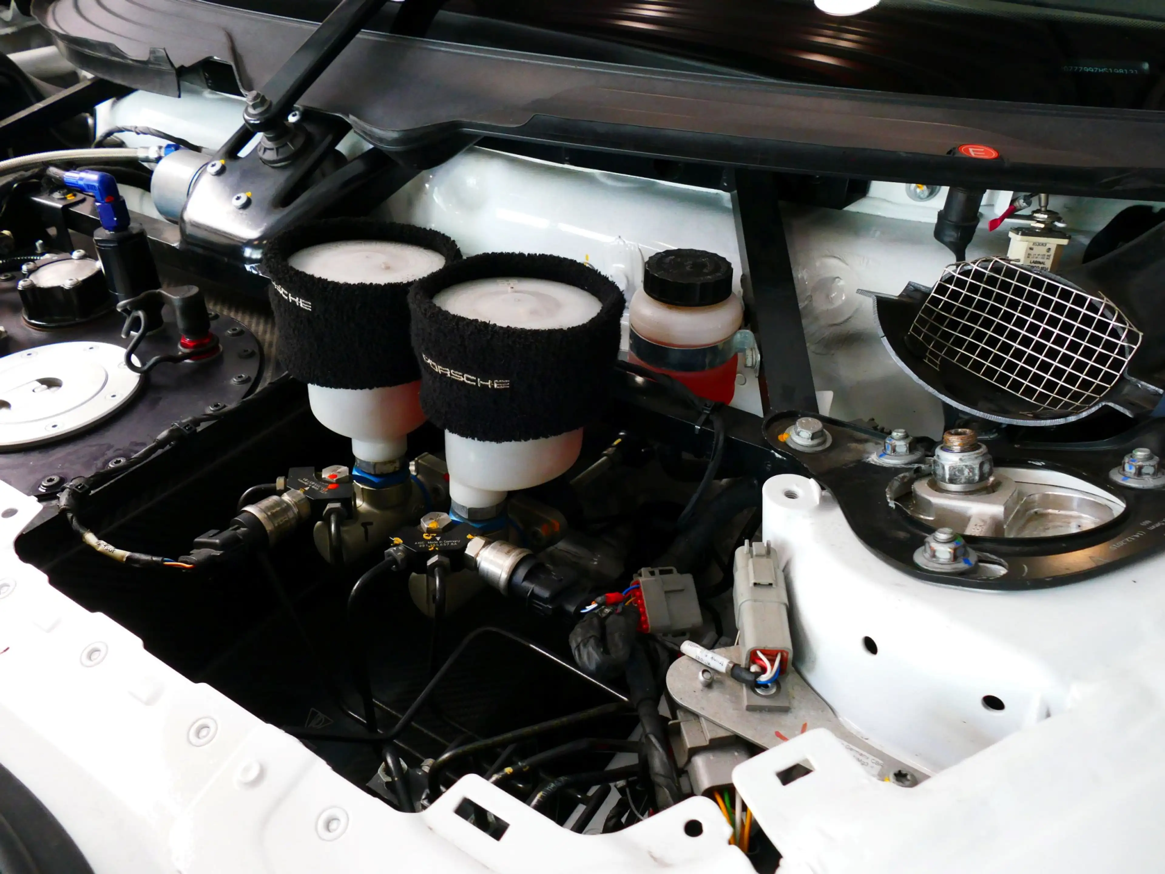 Porsche 991 GT3 CUP 991.2 GEN 2 2017 EX BTW VAT Circuit Car Ra — photo 45