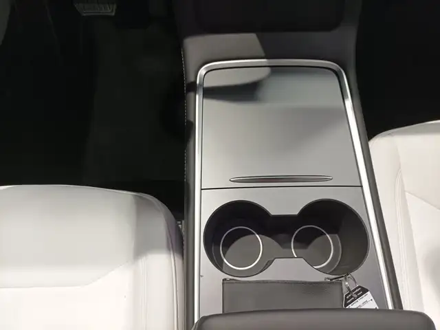 Tesla Model Y view 13