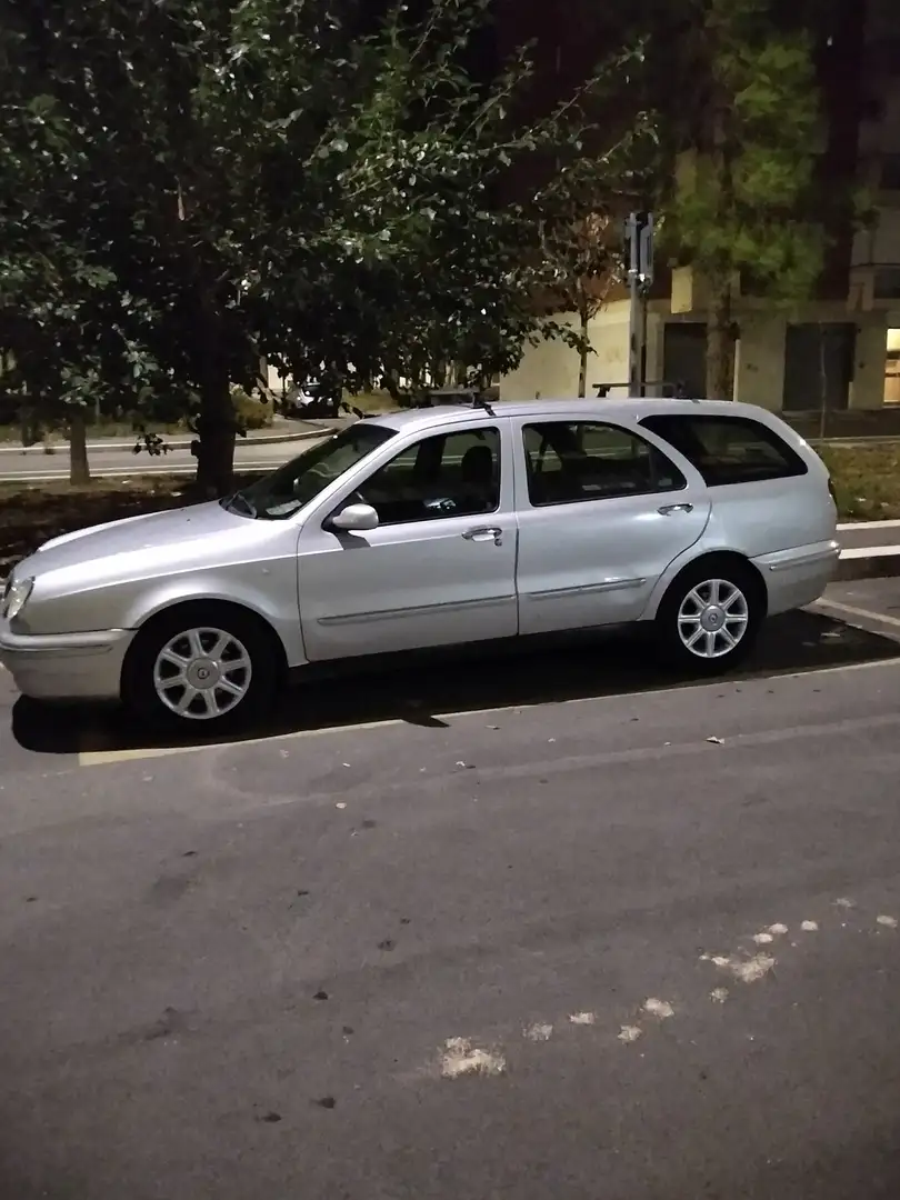 Lancia Lybra SW 1.9 jtd 110cv - 1