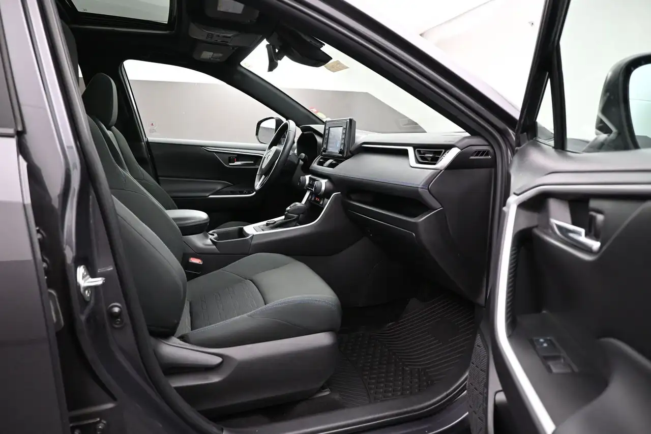 Toyota RAV 4 снимка Toyota RAV 4