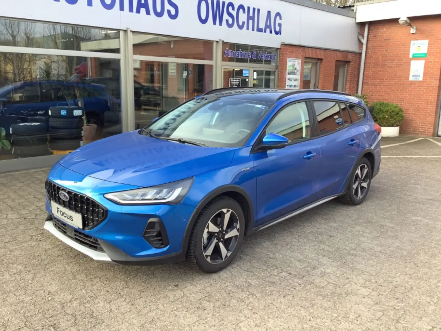Ford Focus Turnier Active X Azul - 1