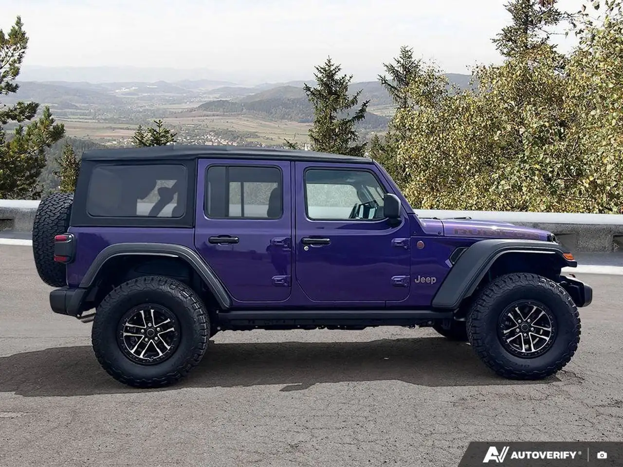 Jeep Wrangler photo Jeep Wrangler