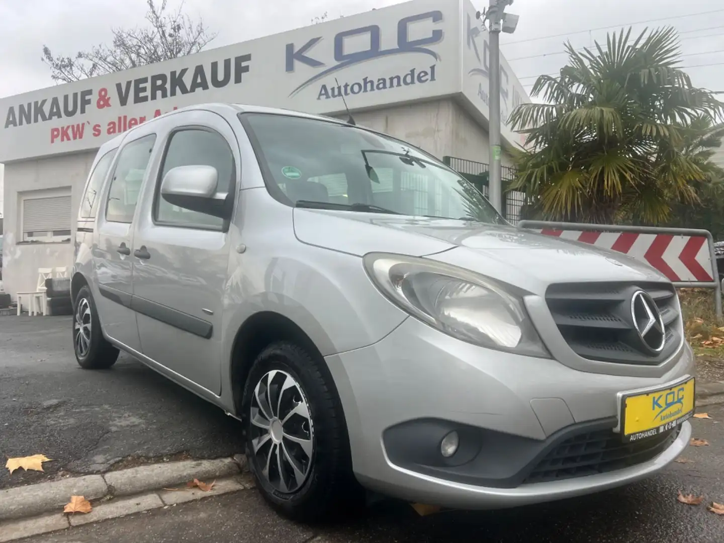Mercedes-Benz Citan Kombi 109 CDI lang Plateado - 1