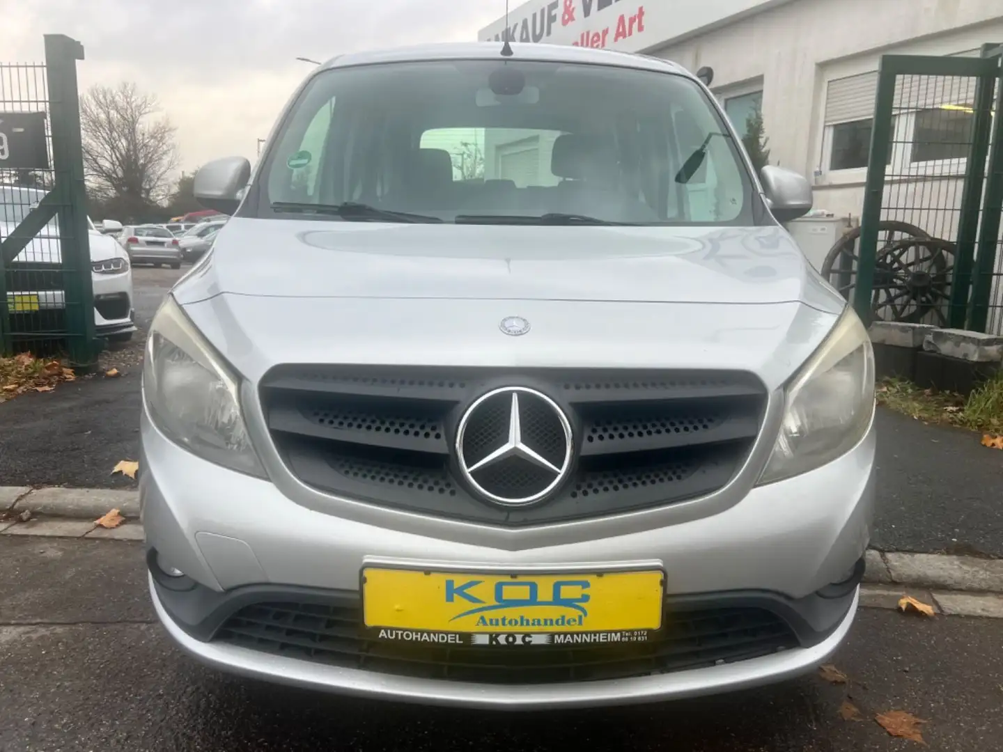 Mercedes-Benz Citan Kombi 109 CDI lang Plateado - 2
