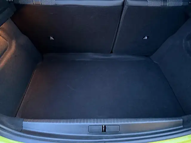 Peugeot 208 view 15