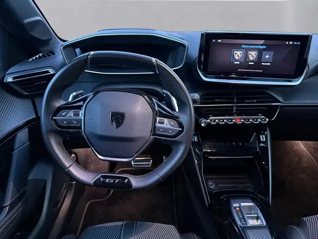 Peugeot 208 view 12