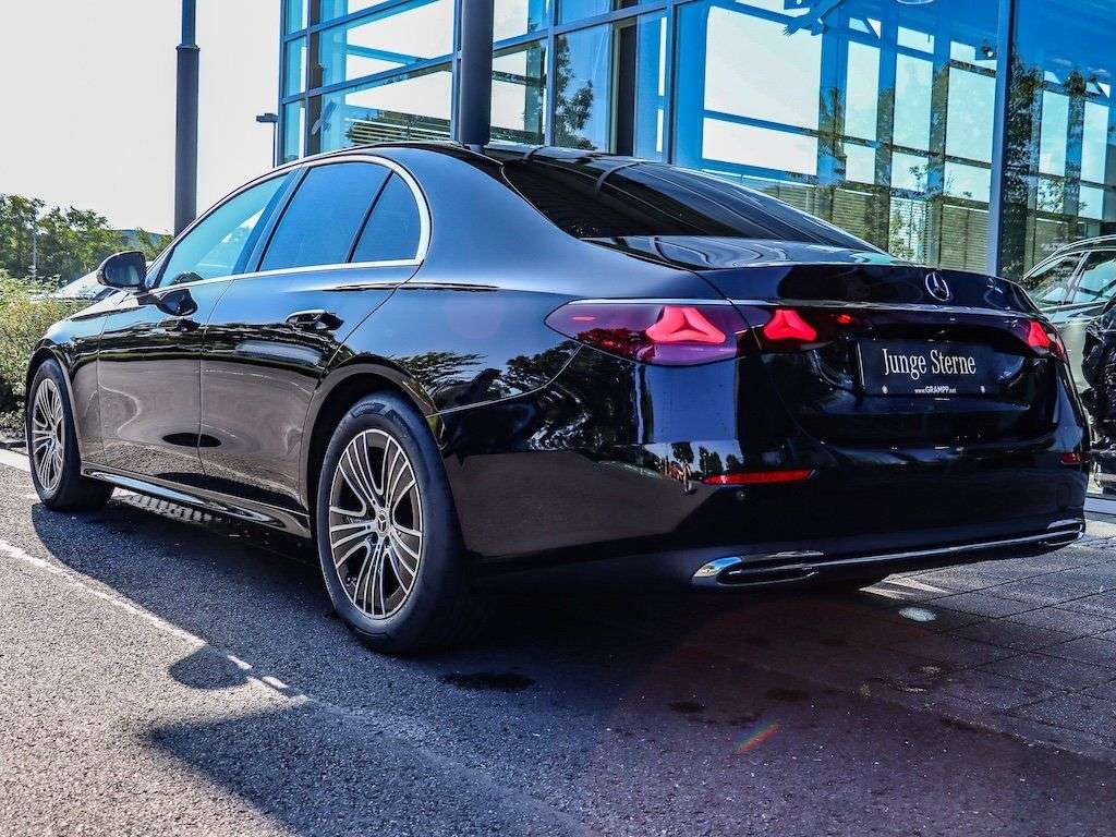 Mercedes-Benz E 220