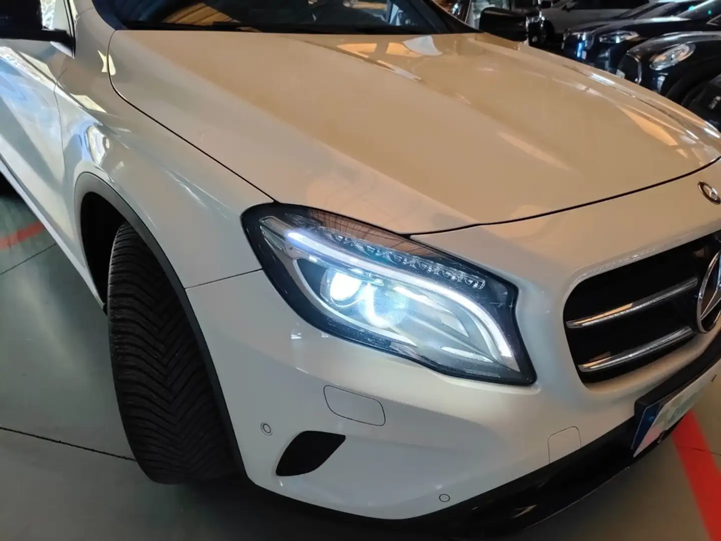 Mercedes-Benz GLA 200 CDI Style Blanco - 2