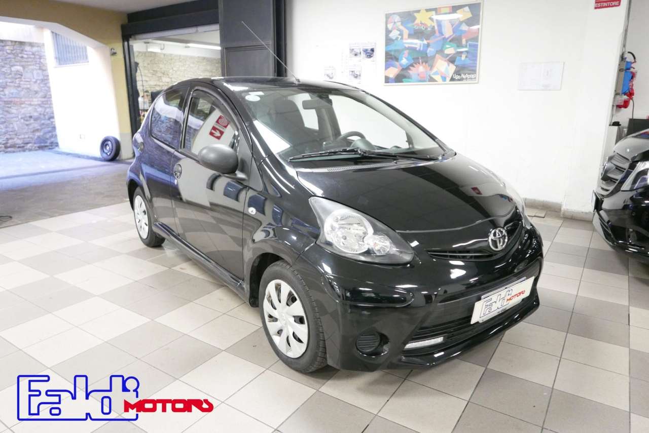 Toyota Aygo 1.0 12V VVT-i 5 porte Active Connect