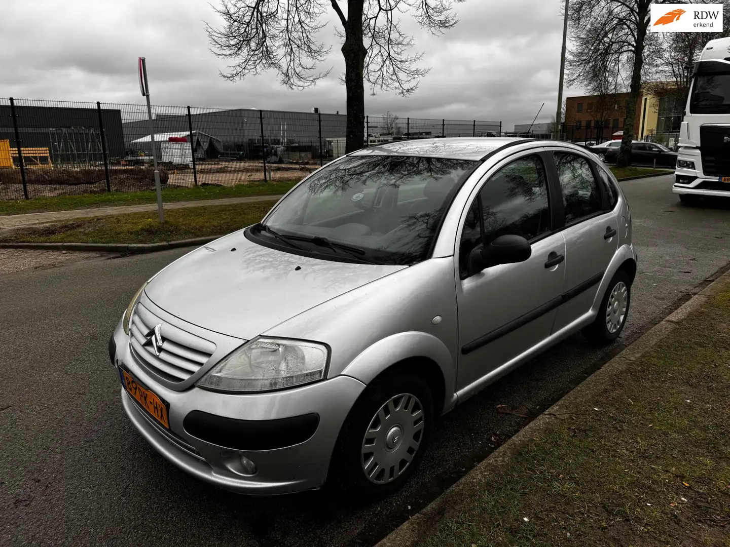 Citroen C3 1.4i Différence Grau - 1