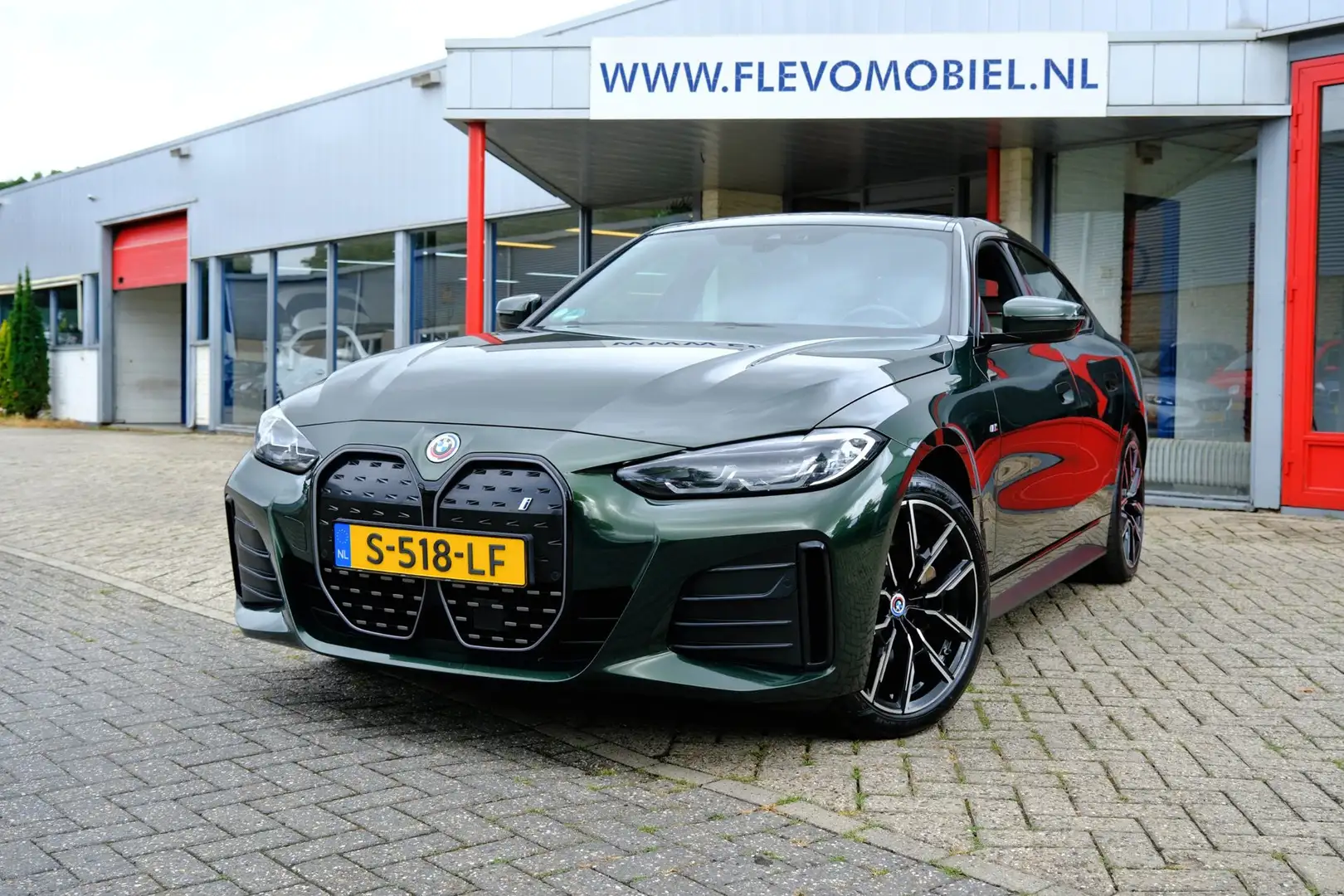 BMW I4