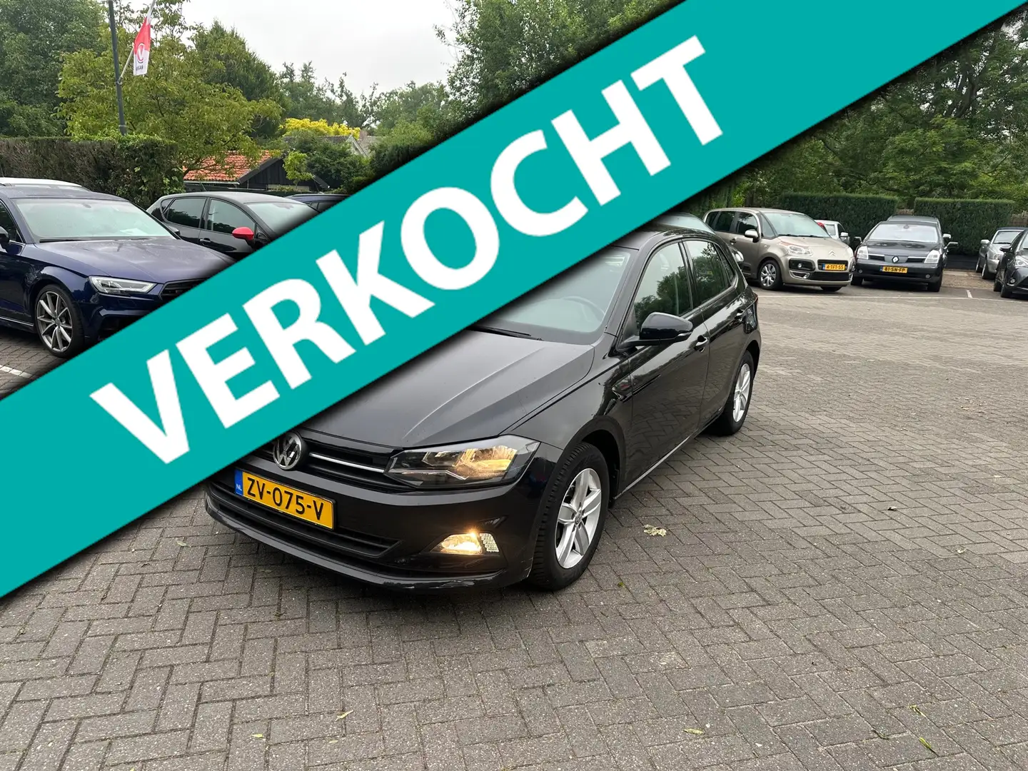 Volkswagen Polo 1.0 TSI Comfortline , airco , navigatie , camera Zwart - 1