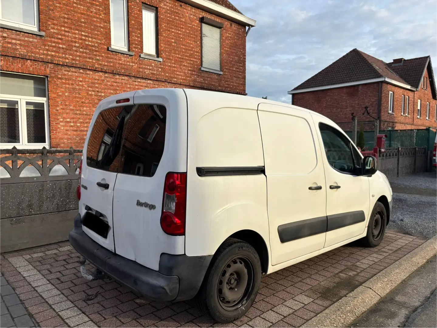 Citroen Berlingo 1.6hdi lichte vracht 3zits + trekhaak! - 2