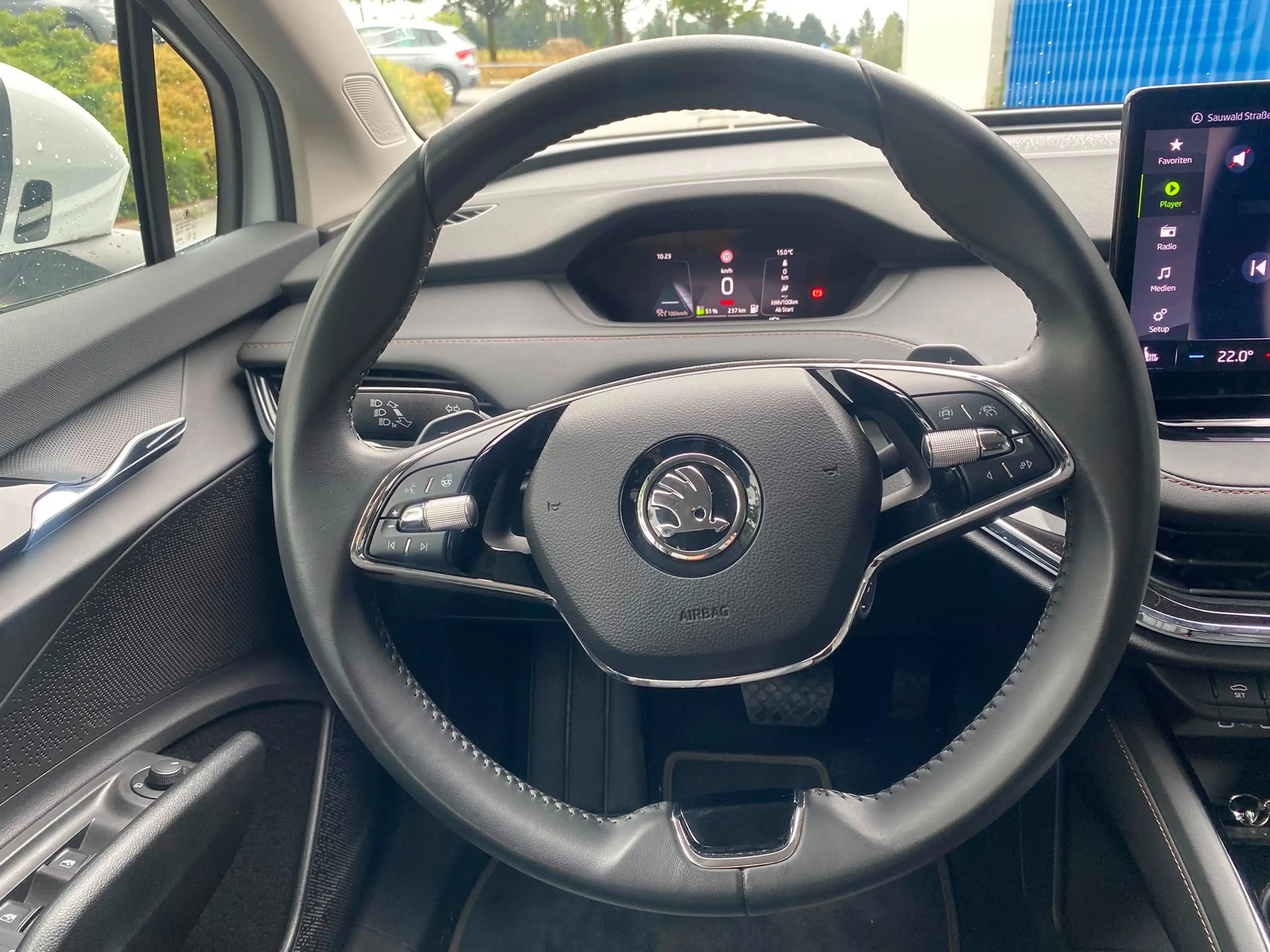 Skoda Enyaq 80 Suite — photo 11
