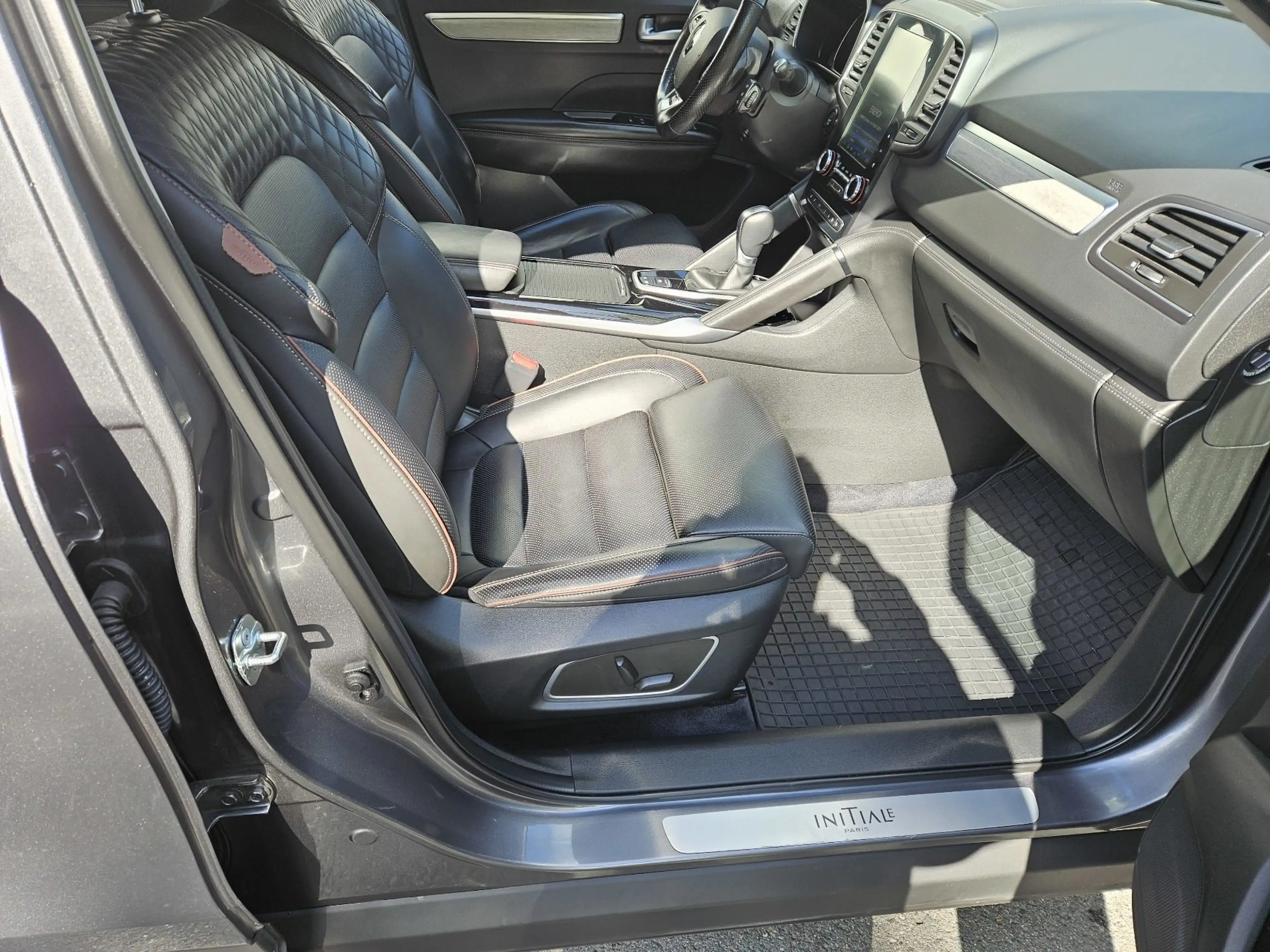 Renault Koleos INITIALE PARIS dCi 185 4WD X-tronic — photo 4
