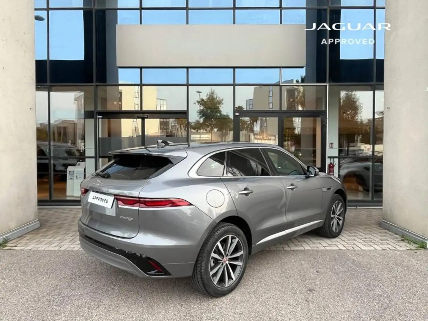 Jaguar F-Pace P400e Plug-in-Hybrid R-Dynamic SE BVA8 AWD Gris - 2