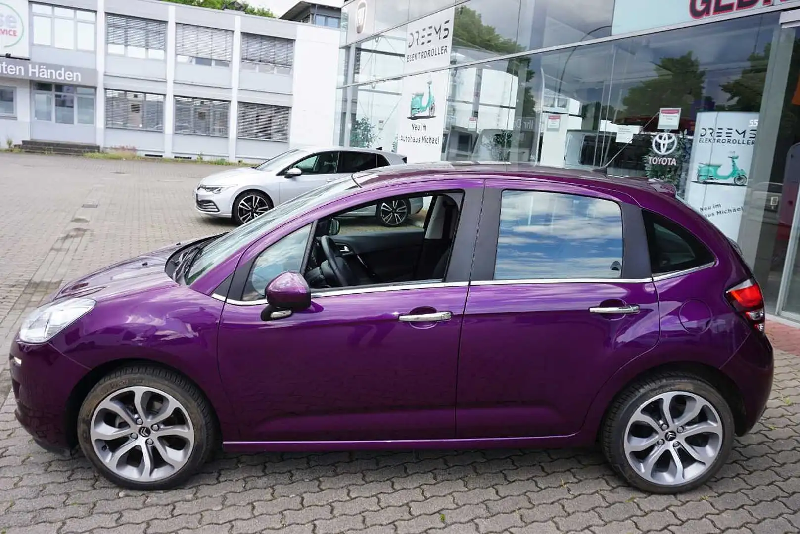Citroen C3 Pure Tech (VTi) 82 Selection Violett - 2