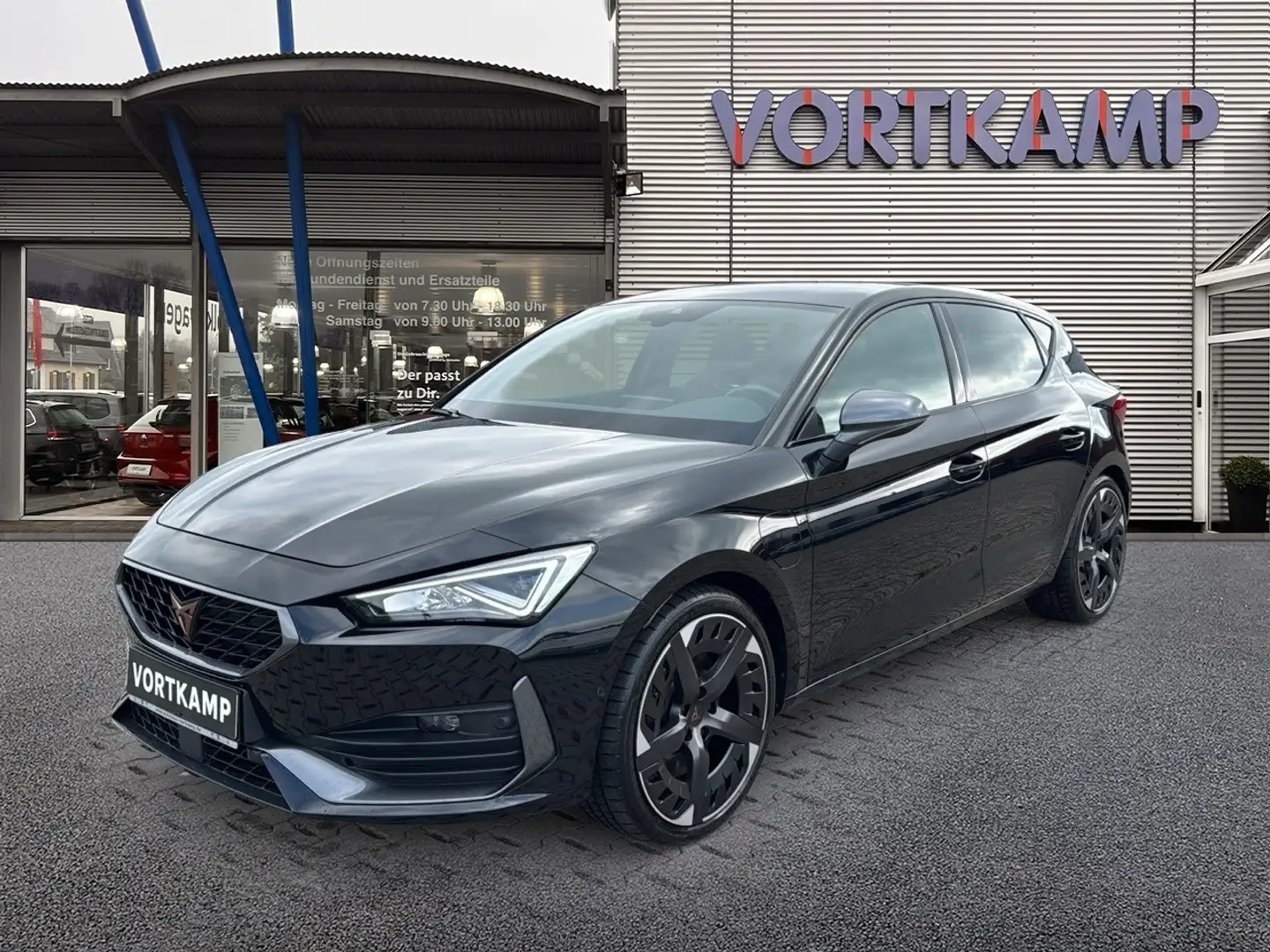 CUPRA Leon VZ e-Hybrid VisionPlus/Winterpaket Schwarz - 2