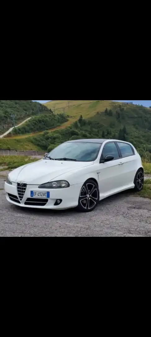 Alfa Romeo 147 5p 1.9 jtd Moving 120cv - 1