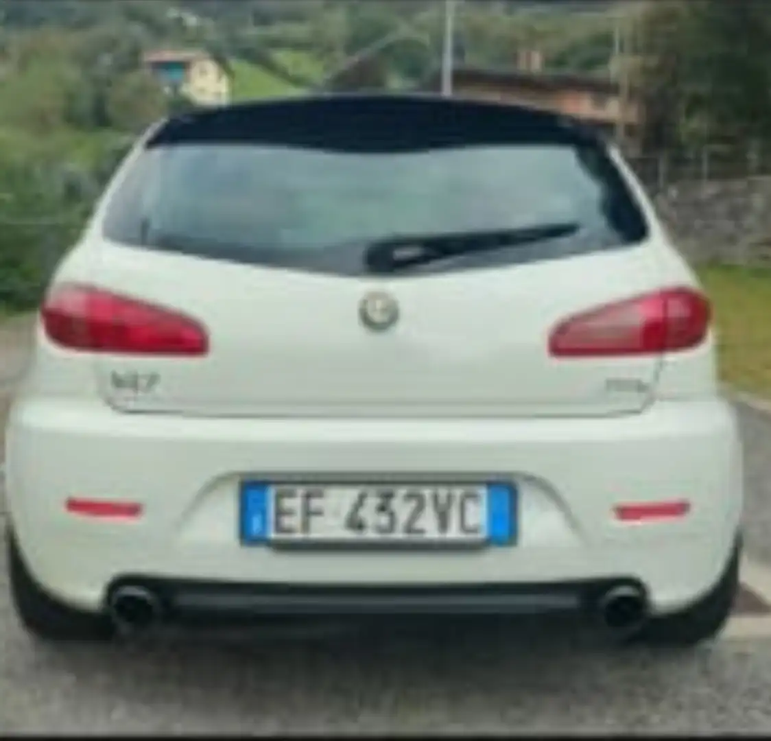 Alfa Romeo 147 5p 1.9 jtd Moving 120cv - 1