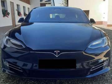 Tesla Model S 75D