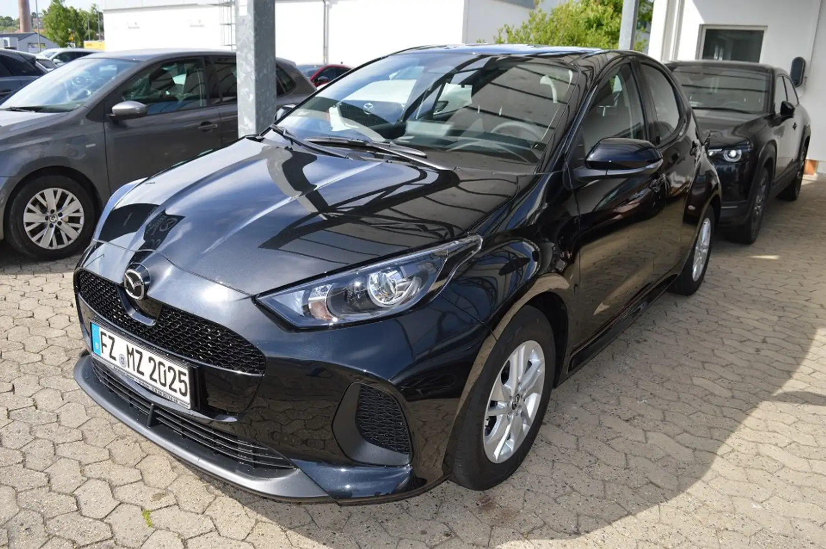 Mazda 2 Hybrid 1.5L Hybrid VVT-i 116 PS e-CVT FWD CENTRE-L Noir - 1
