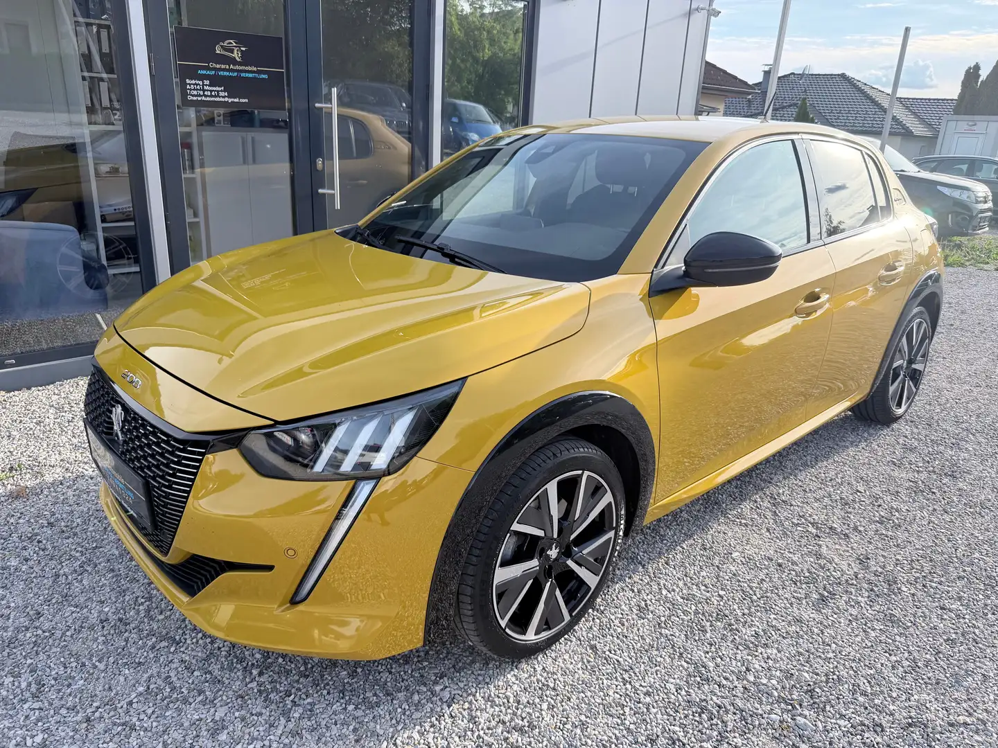 Peugeot 208 208 GT-Line PureTech 100 S Gelb - 1