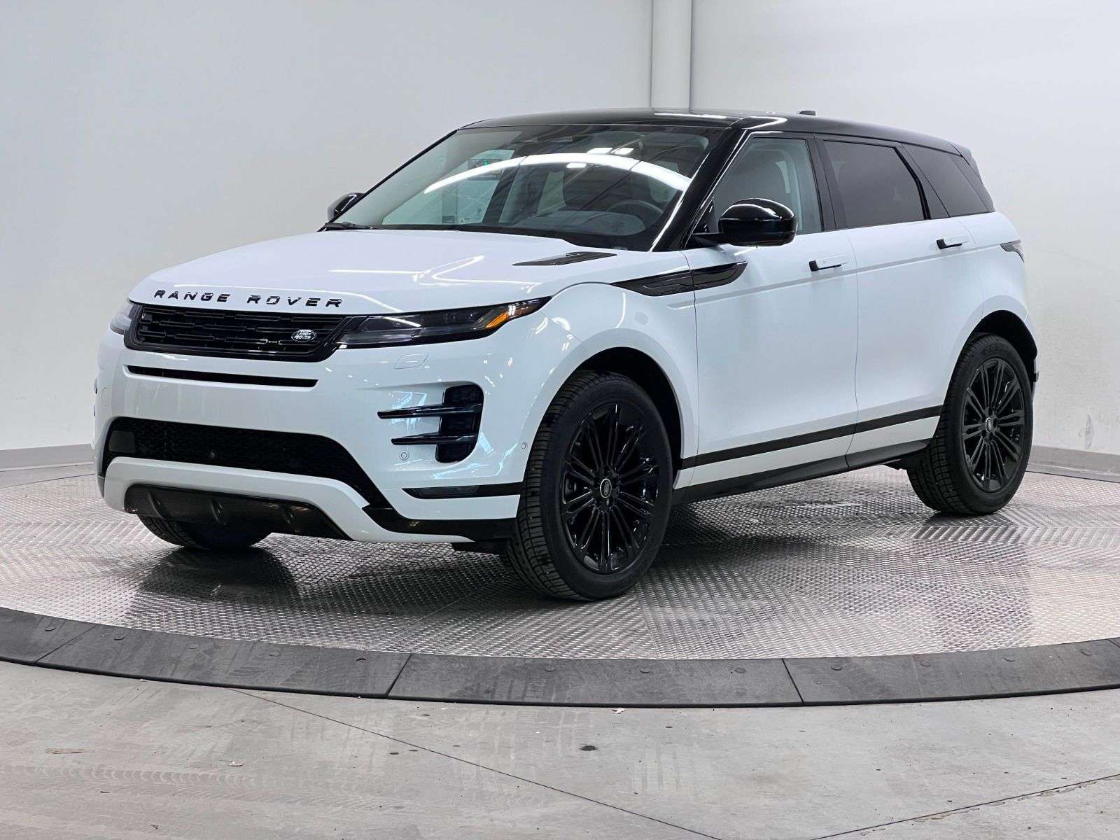 2025 Land Rover Range Rover Evoque P250 Dynamic HSE