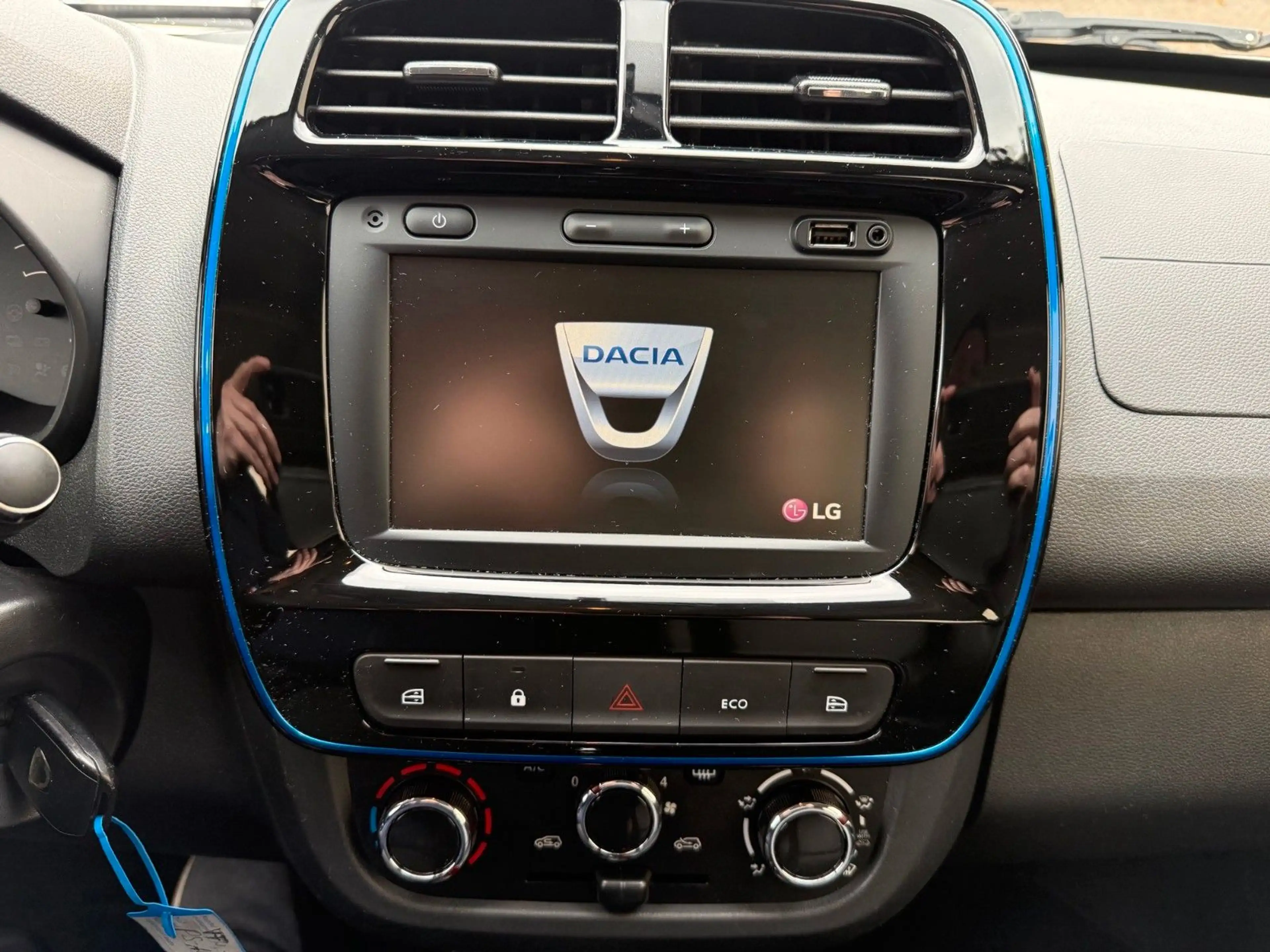 Dacia Spring Business — photo 12