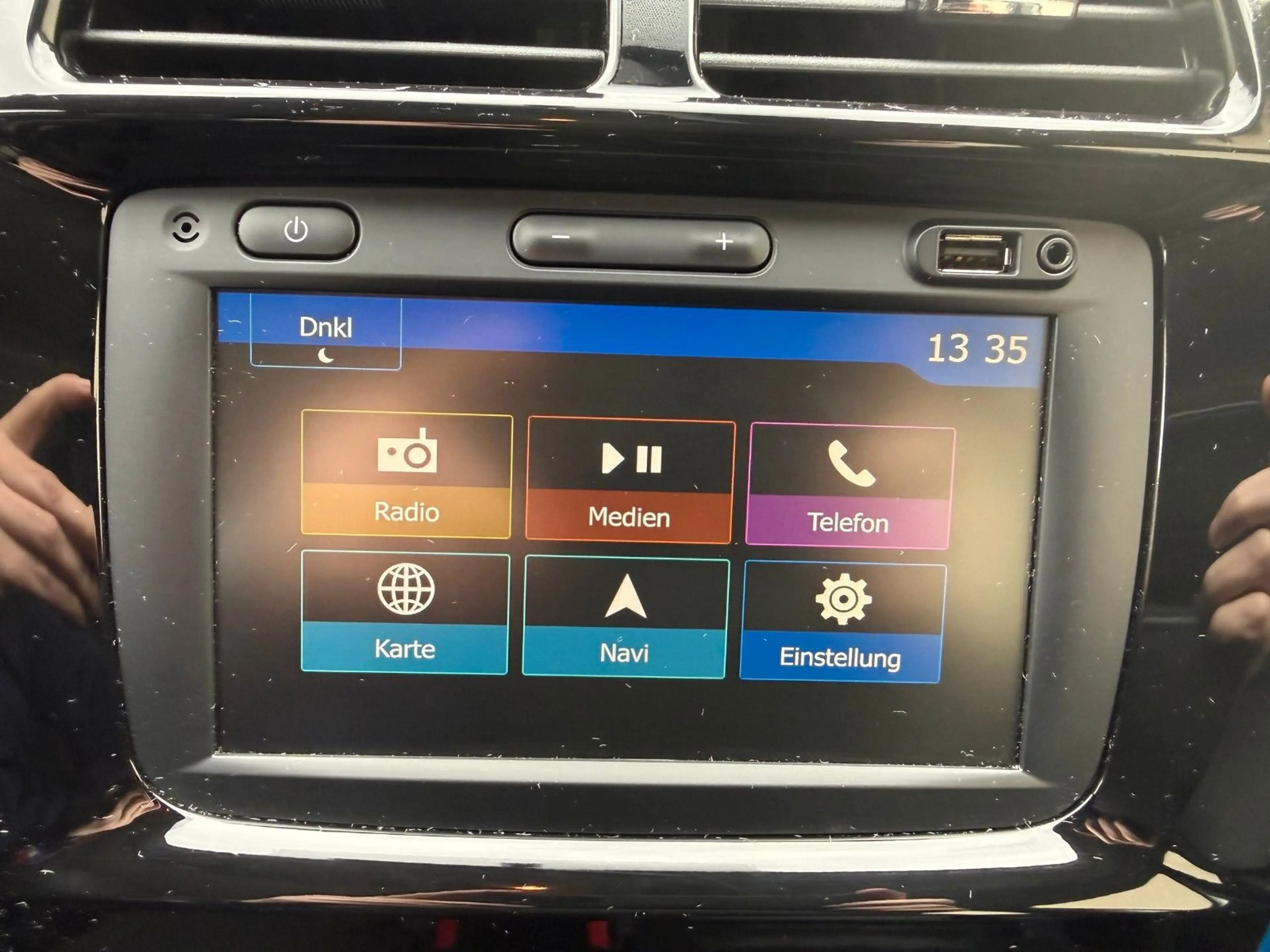 Dacia Spring Business — photo 11