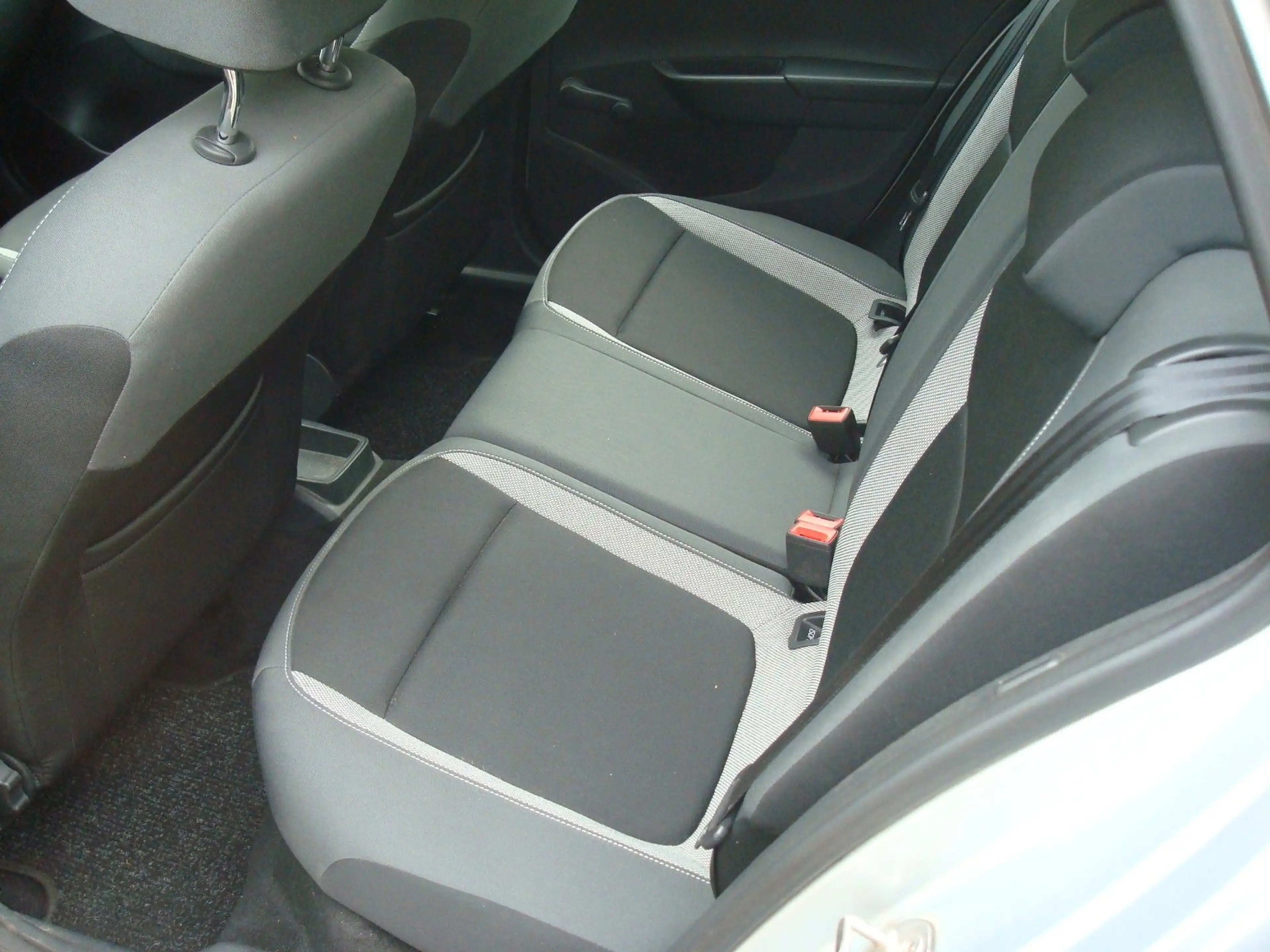 Skoda Fabia 1.2 TSI Combi Ambition — photo 12