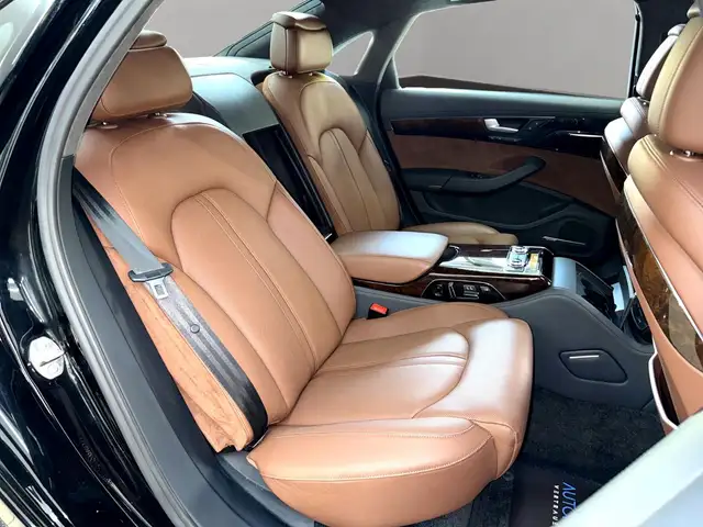 Audi A8 view 13