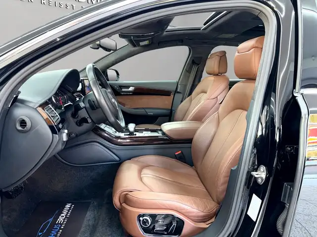 Audi A8 view 9