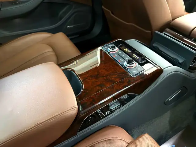 Audi A8 view 14